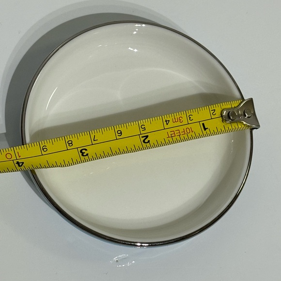 Kate Spade Take the Cake Ring Holder Dish - Picture 6 of 8